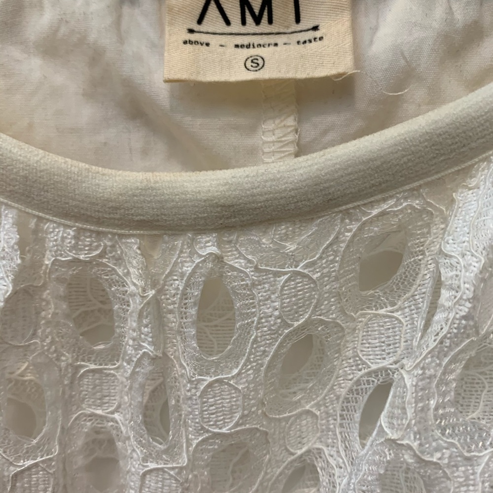 Short off-shoulder white summer dress - Picture 3 of 3